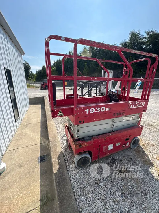 2018 MEC 1930SE Scissor Lift