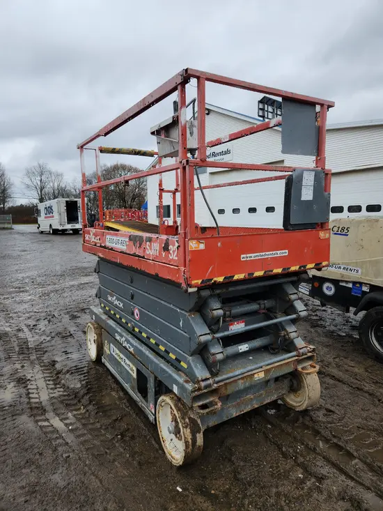 2015 Skyjack SJIII4632 Scissor Lift