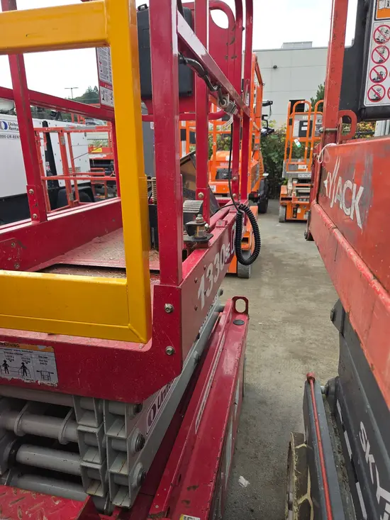 2019 MEC 1330SE Scissor Lift