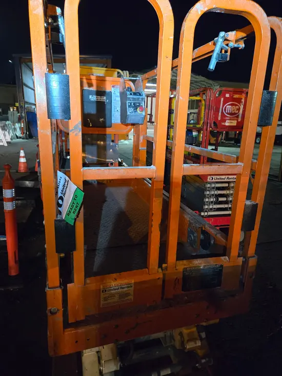2018 Snorkel S3219E Scissor Lift