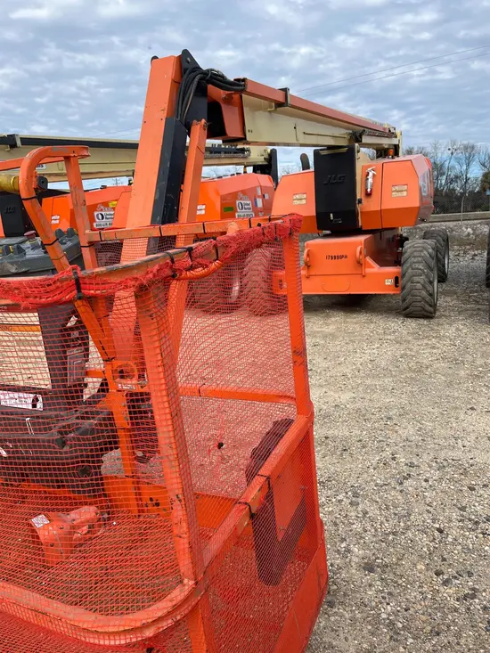 2016 JLG 800AJ Articulating Boom Lift