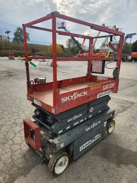 2018 Skyjack SJIII3219 Scissor Lift
