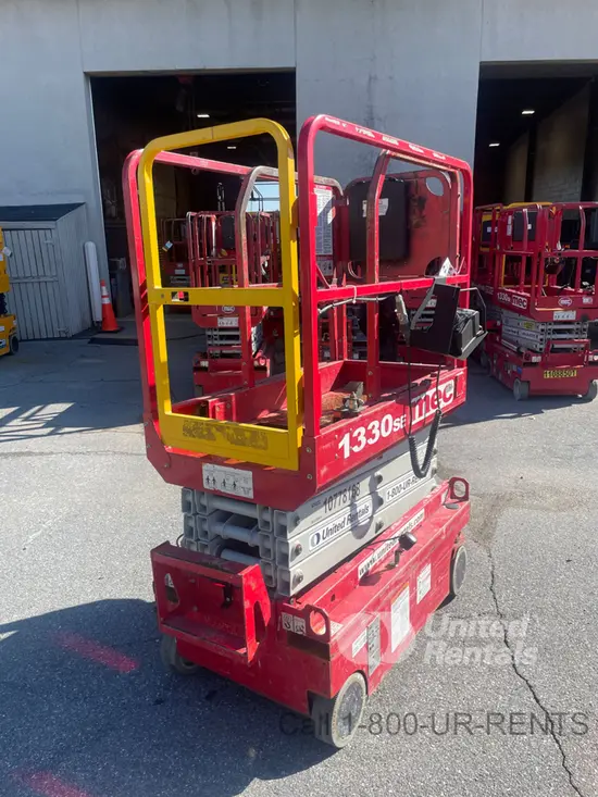2018 MEC 1330SE Scissor Lift