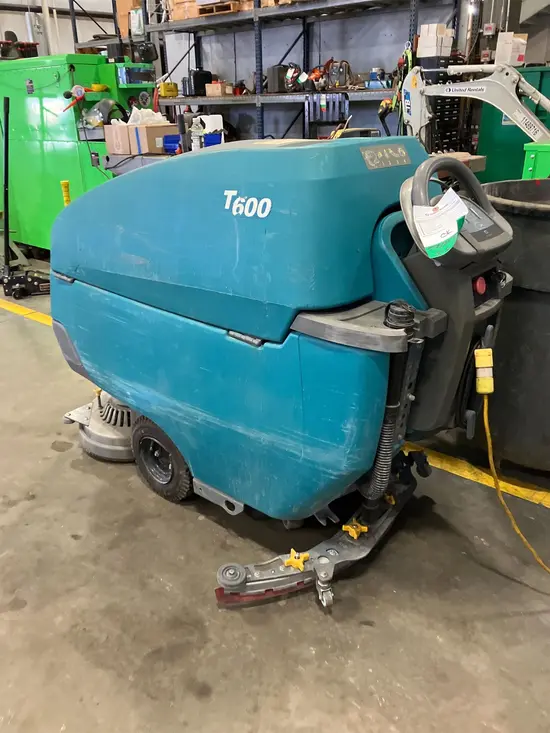 2019 Tennant T600-28 Scrubber