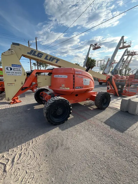 2015 JLG 600AJ Articulating Boom Lift