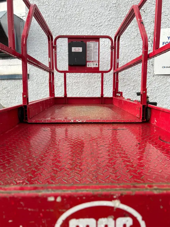 2018 MEC 4555SE Scissor Lift