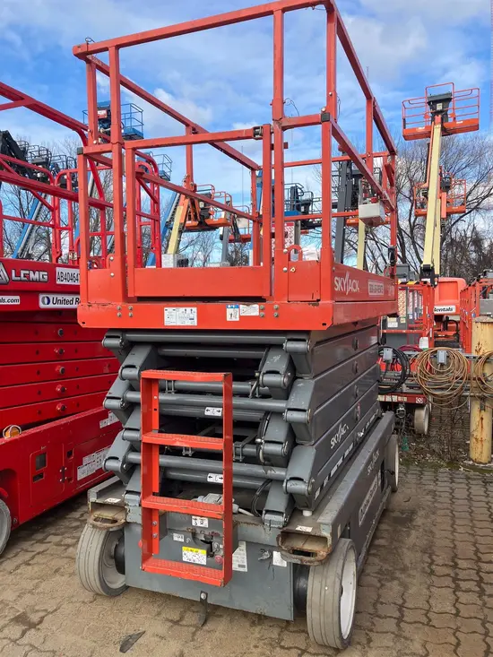2017 Skyjack SJIII4740 Scissor Lift