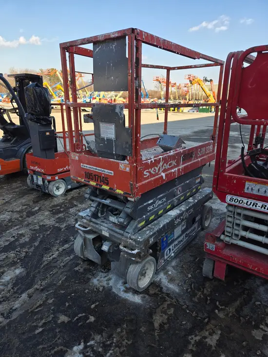 2016 Skyjack SJIII3219 Scissor Lift