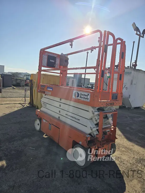 2019 Snorkel S3226E Scissor Lift