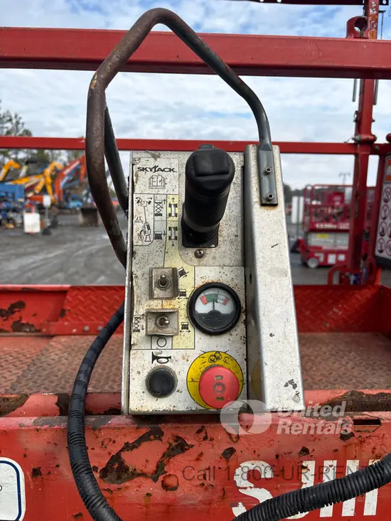 2017 Skyjack SJIII3226 Scissor Lift