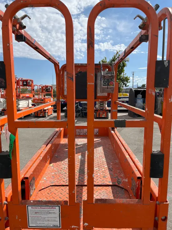 2018 Snorkel S3219E Scissor Lift