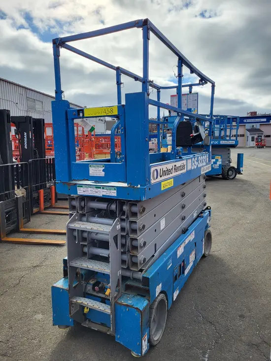 2017 Genie GS-3232 Scissor Lift