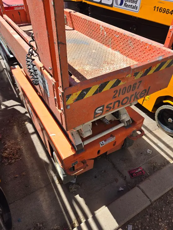 2018 Snorkel S3219E Scissor Lift