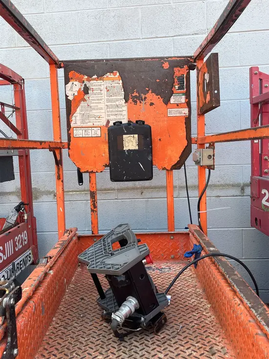 2018 JLG 1932R Scissor Lift