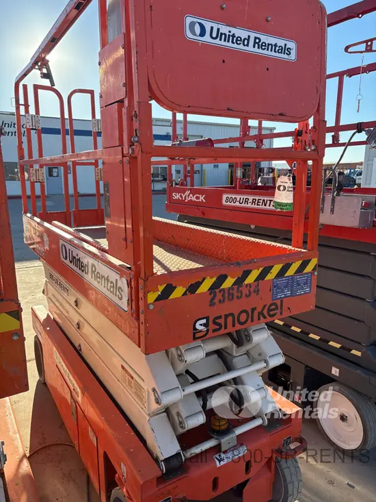 2019 Snorkel S3226E Scissor Lift