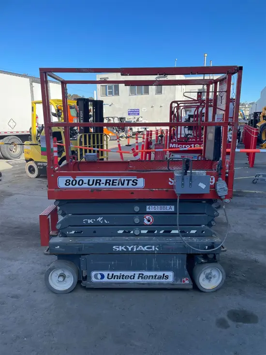 2017 Skyjack SJIII3219 Scissor Lift