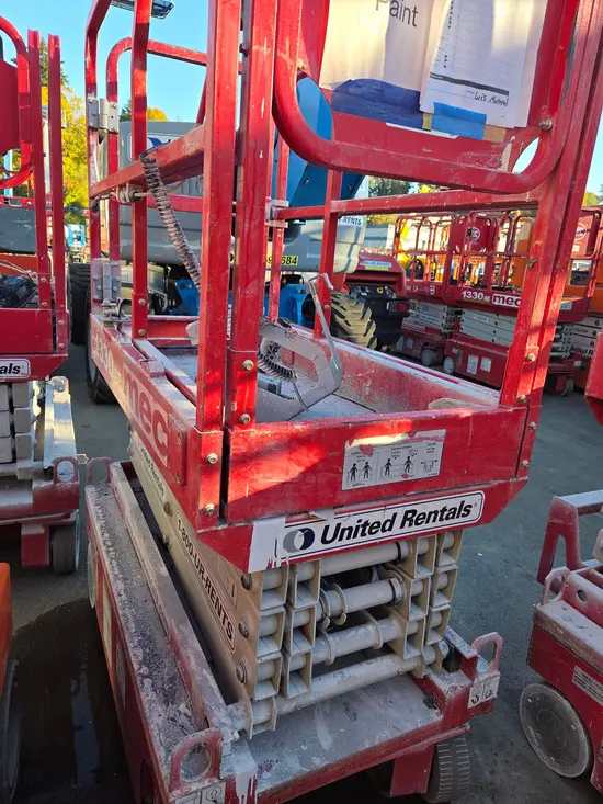 2019 MEC 1330SE Scissor Lift