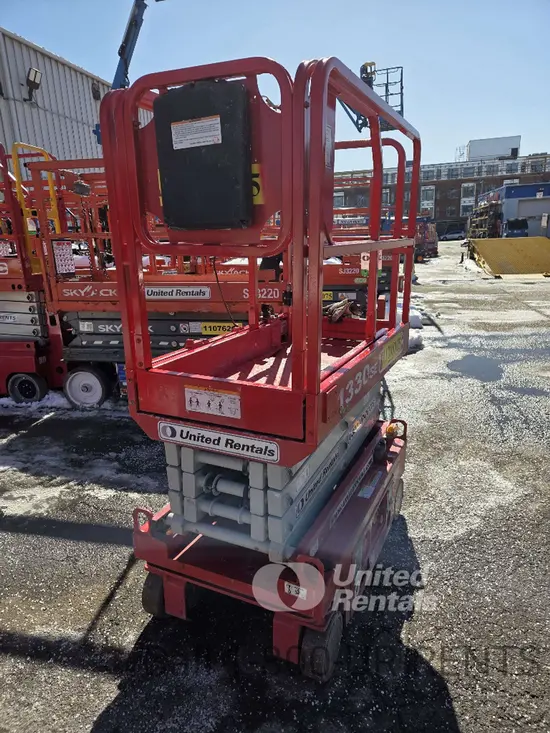 2021 MEC 1330SE Scissor Lift