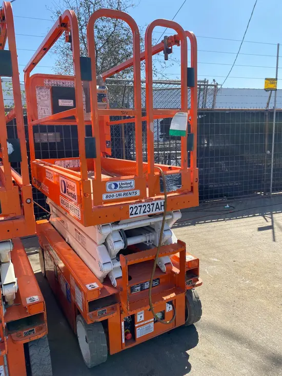 2019 Snorkel S3219E Scissor Lift