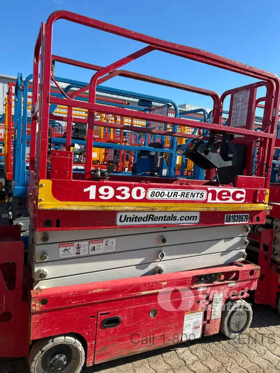 2017 MEC 1930SE Scissor Lift