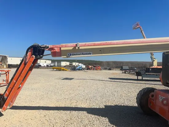 2018 JLG 800AJ Articulating Boom Lift