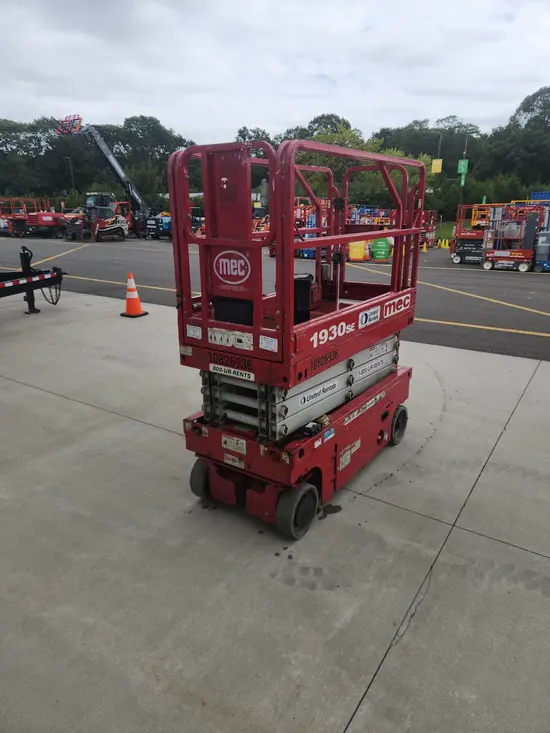 2018 MEC 1930SE Scissor Lift
