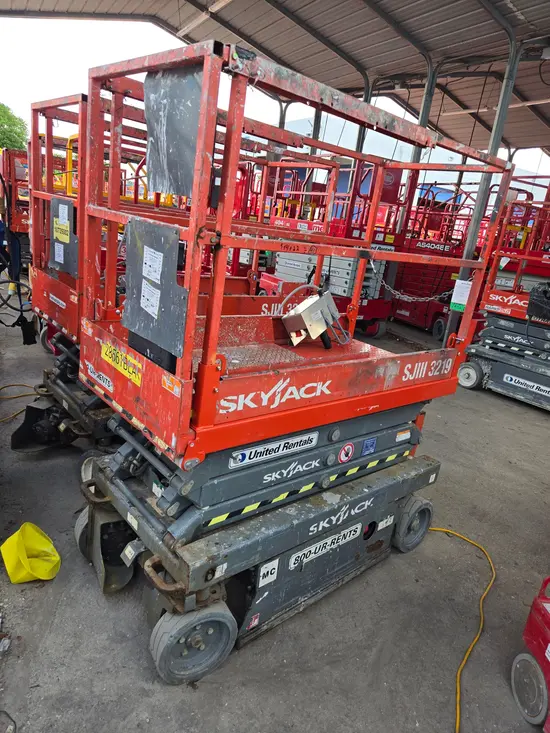 2016 Skyjack SJIII3219 Scissor Lift