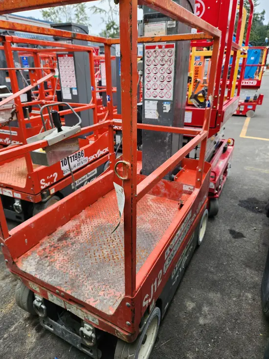 2018 Skyjack SJ12 Self-Propelled One-Person Lift