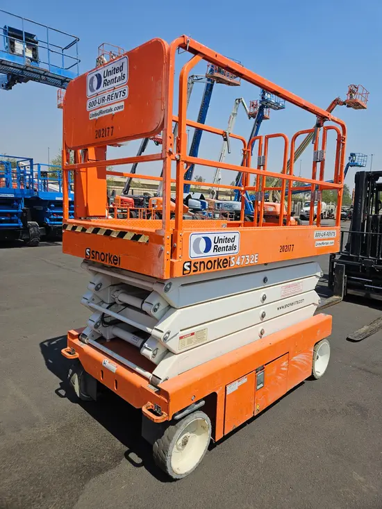 2018 Snorkel S4732E Scissor Lift