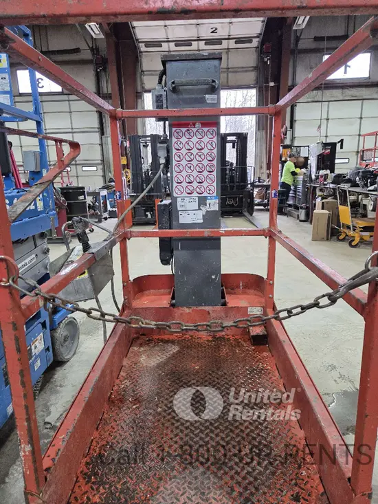 2017 Skyjack SJ12 Self-Propelled One-Person Lift