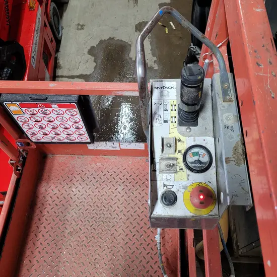2017 Skyjack SJIII3220 Scissor Lift