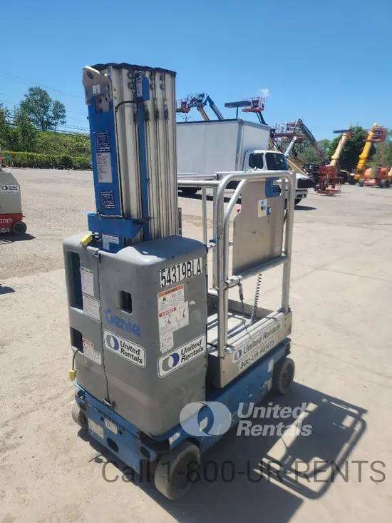 2017 Genie GR-20 Self-Propelled One-Person Lift