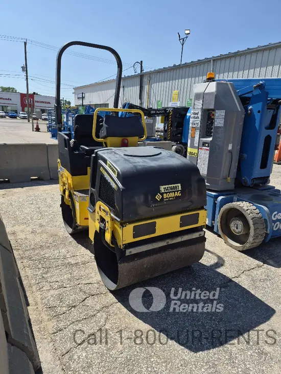 2022 BOMAG BW900-50 Double Drum Roller