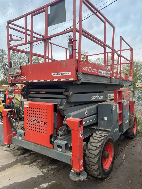 2018 Skyjack SJ8841RT Rough Terrain Scissor Lift