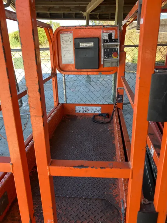 2018 Snorkel S3219E Scissor Lift