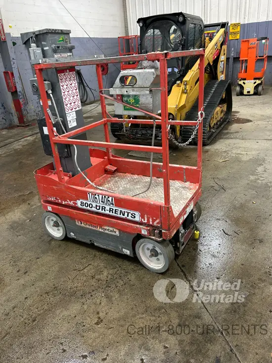 2017 Skyjack SJ12 Self-Propelled One-Person Lift