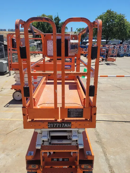 2018 Snorkel S3219E Scissor Lift