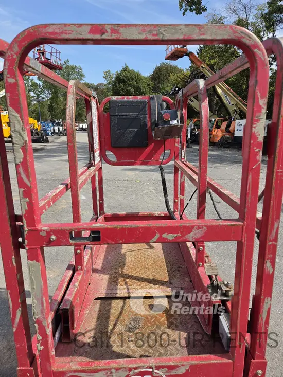 2018 MEC 1330SE Scissor Lift