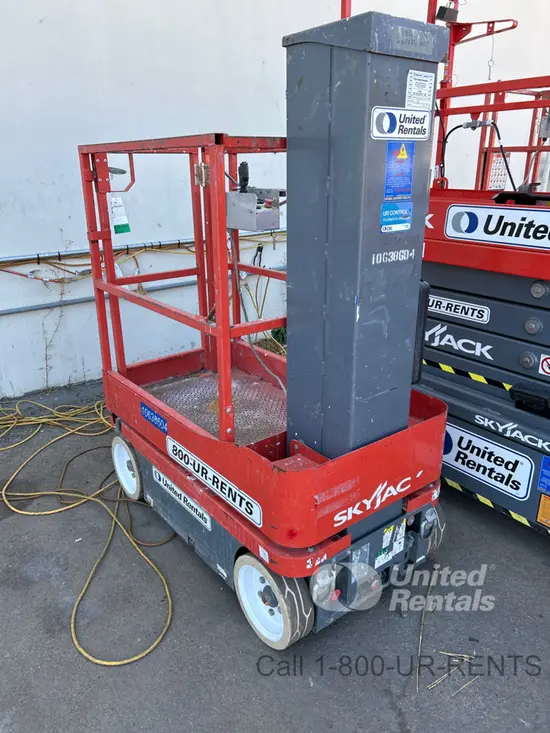 2017 Skyjack SJ16 Self-Propelled One-Person Lift