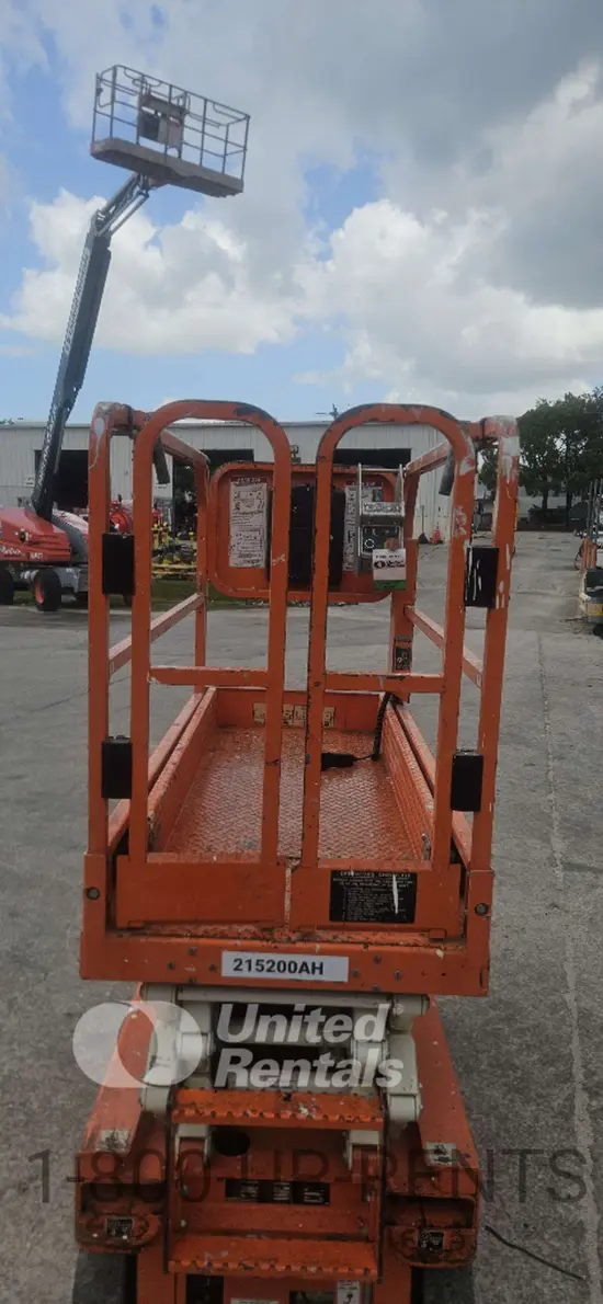 2018 Snorkel S3219E Scissor Lift