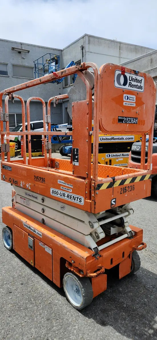 2018 Snorkel S3219E Scissor Lift