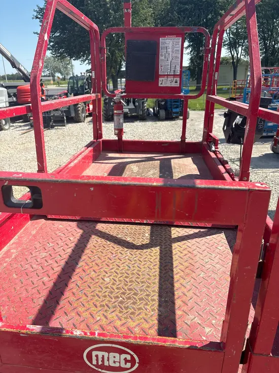 2018 MEC 4046SE Scissor Lift