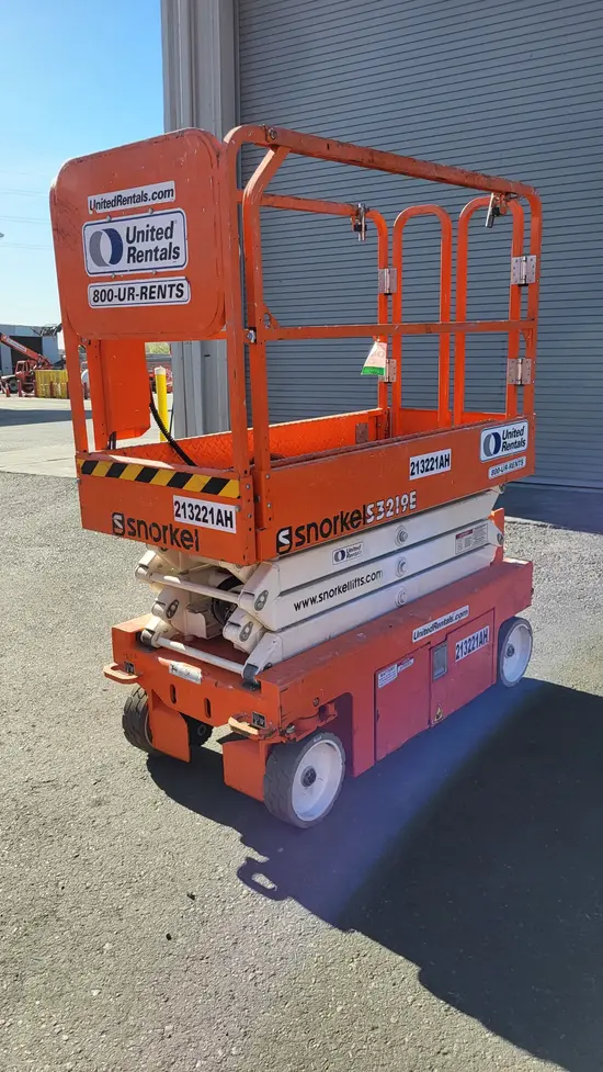 2018 Snorkel S3219E Scissor Lift