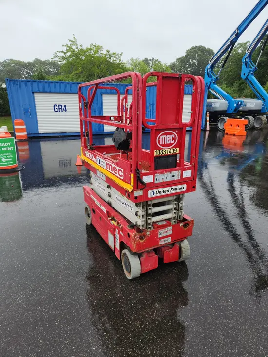 2018 MEC 1930SE Scissor Lift