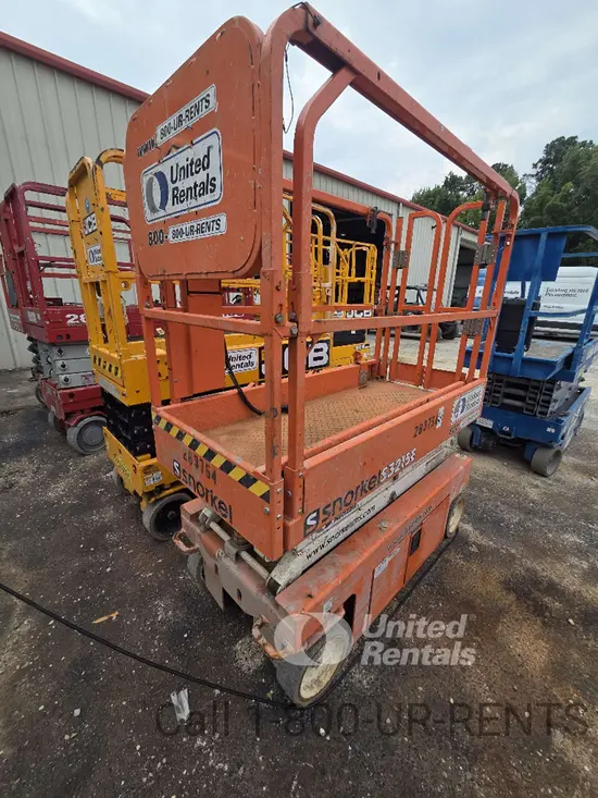 2021 Snorkel S3215E Scissor Lift