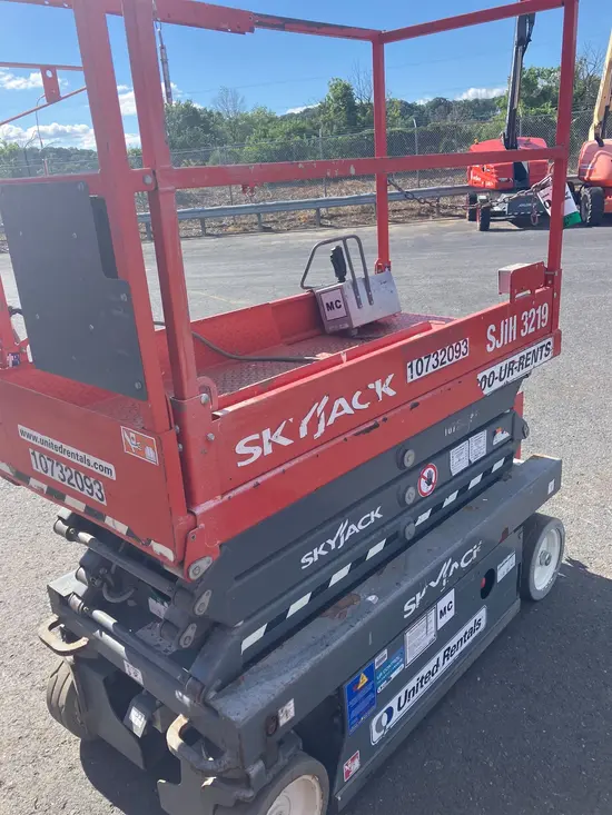 2018 Skyjack SJIII3219 Scissor Lift