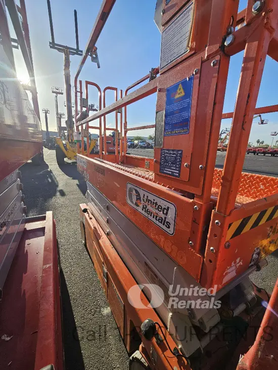 2019 Snorkel S3226E Scissor Lift