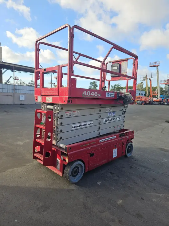 2019 MEC 4046SE Scissor Lift