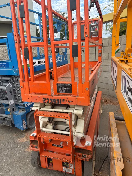 2019 Snorkel S3226E Scissor Lift