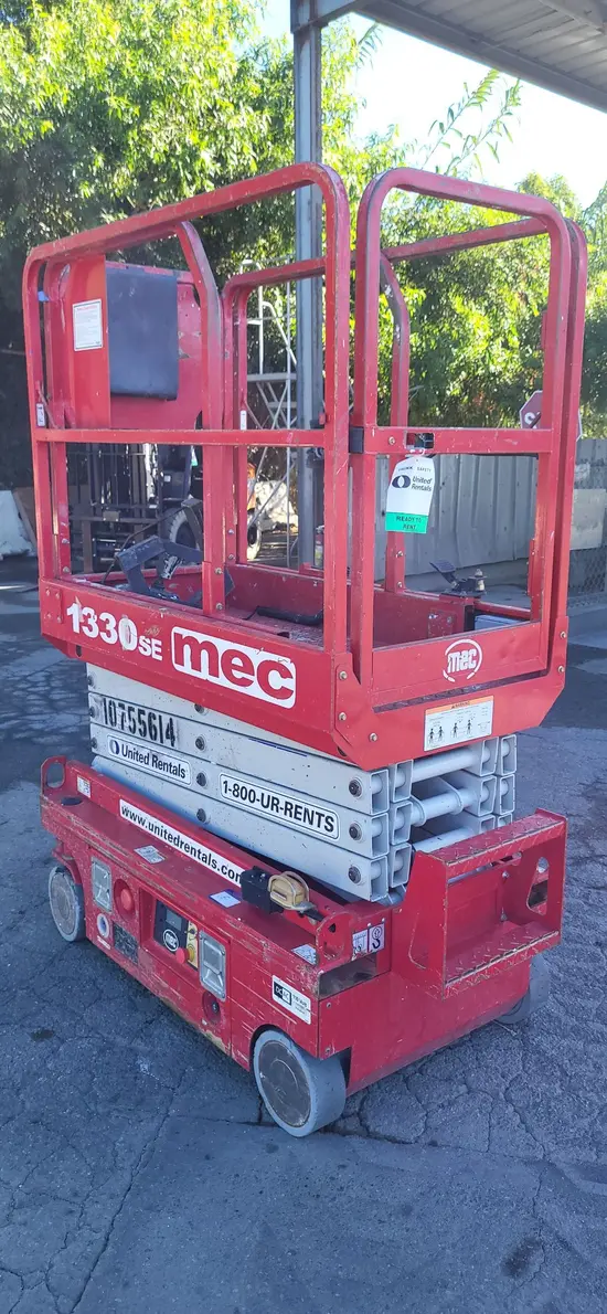 2018 MEC 1330SE Scissor Lift